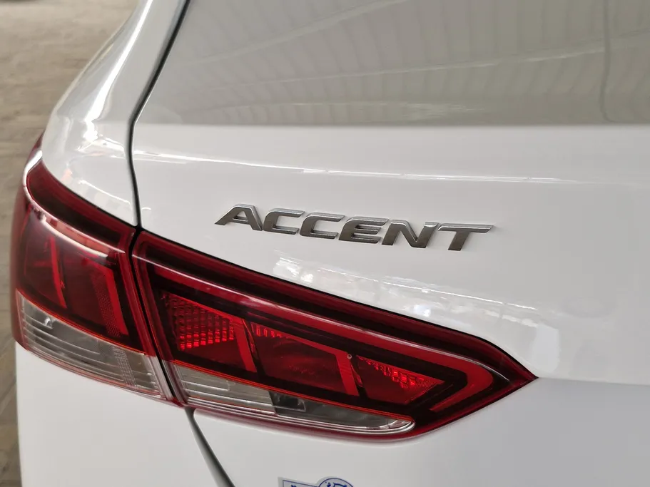 2022 Hyundai Accent Smart 