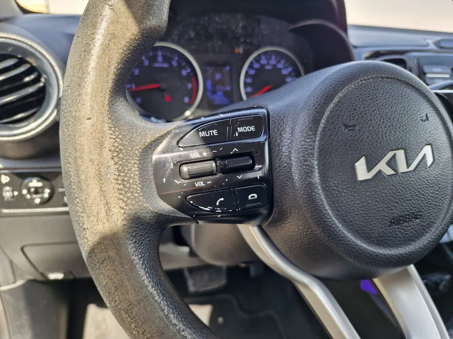 2023 Kia Pegas LX 