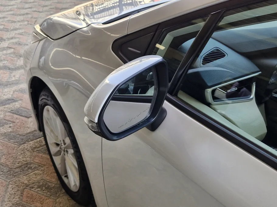 تويوتا كورولا XLI Executive Moonroof 2022 