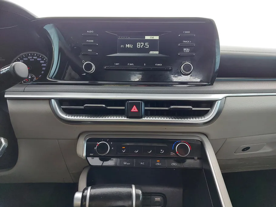 2022 Kia K5 LX 