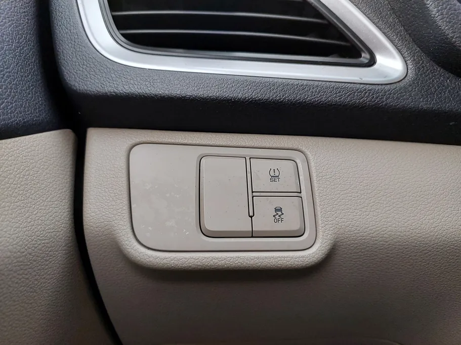 2023 Hyundai Accent Smart 