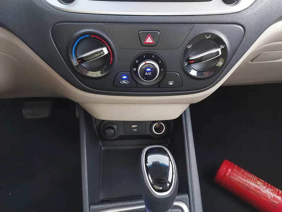 2023 Hyundai Accent Smart 