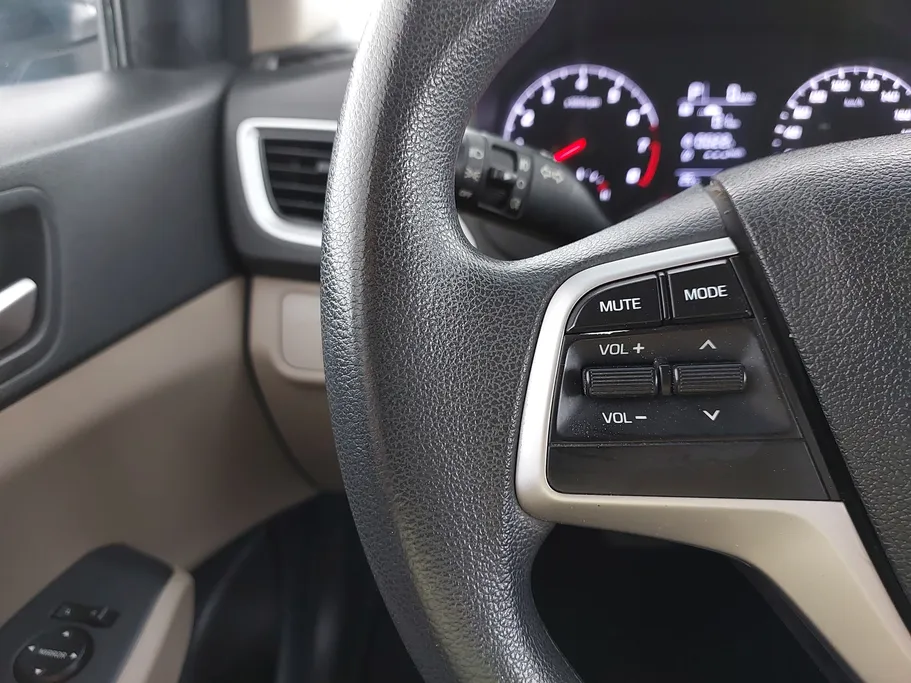 2023 Hyundai Accent Smart 