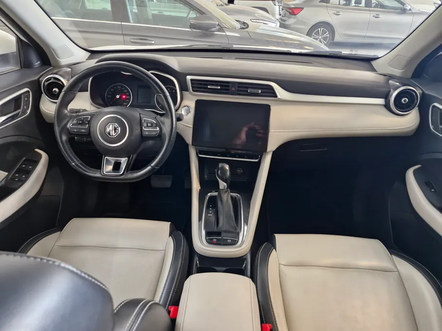 2023 MG ZS LUX 