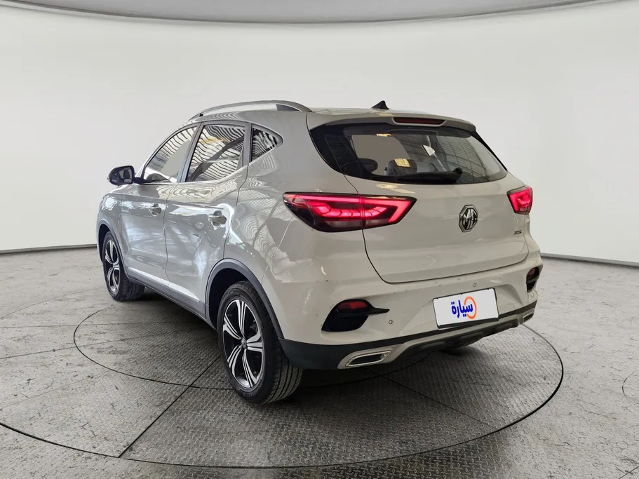 2023 MG ZS LUX 