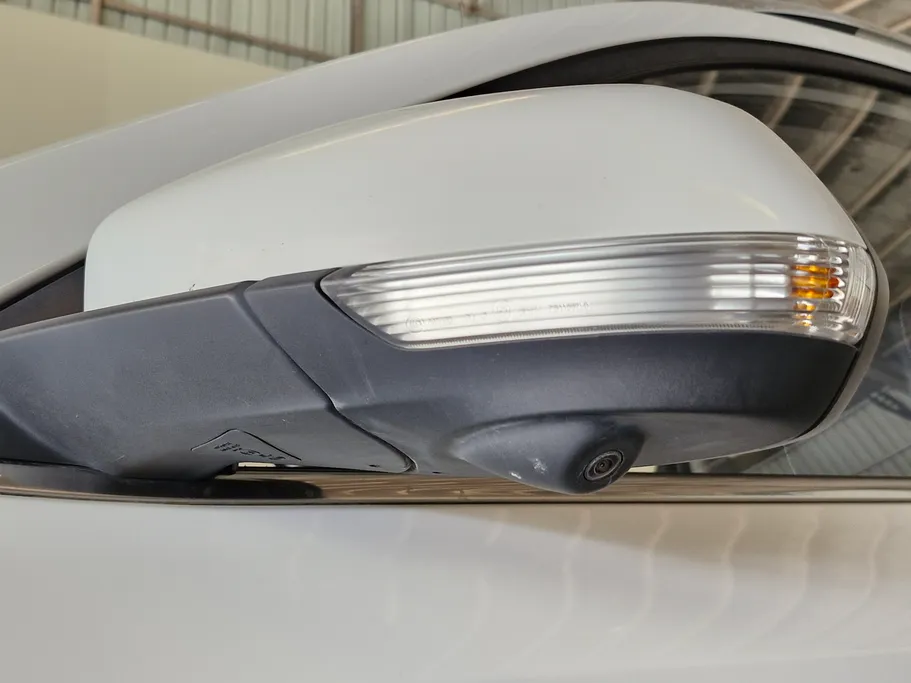 2023 MG ZS LUX 
