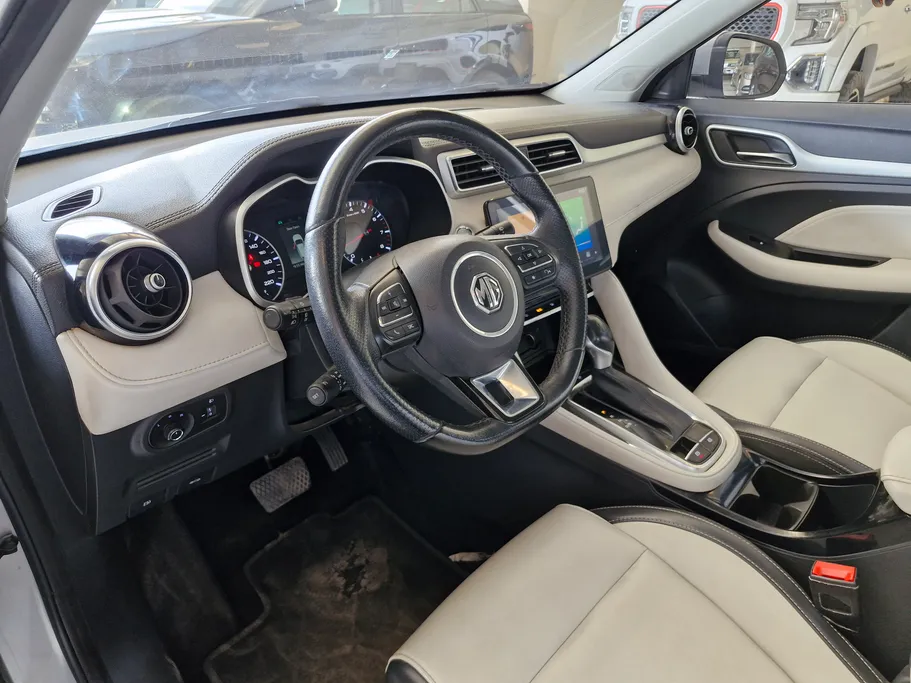 2023 MG ZS LUX 