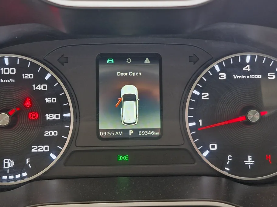 2023 MG ZS LUX 
