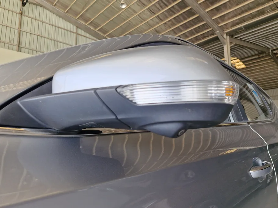 2023 MG ZS LUX 