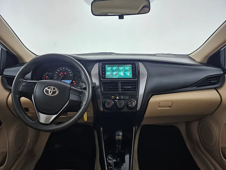 2022 Toyota Yaris  Y 