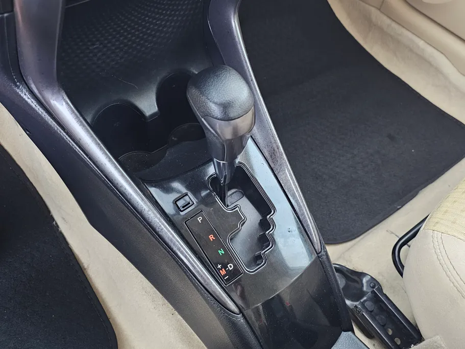 2022 Toyota Yaris  Y 