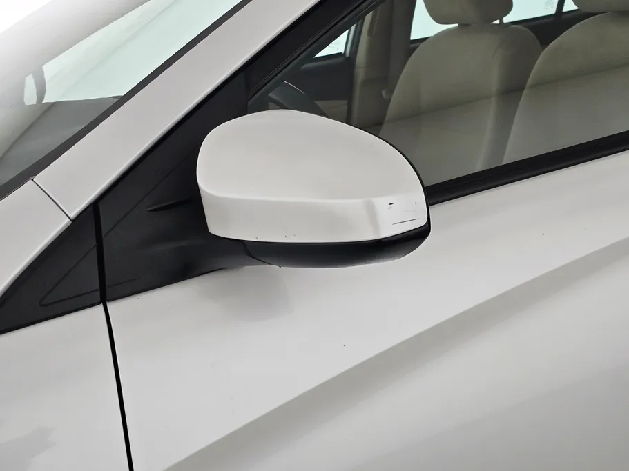 2022 Toyota Yaris  Y 