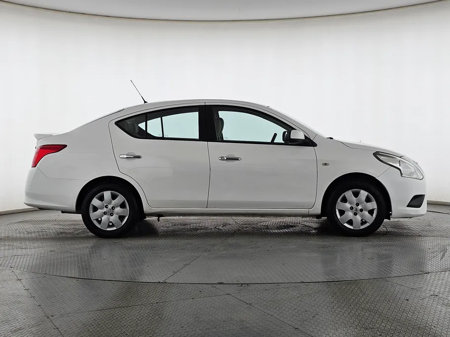 2022 Nissan Sunny Classic 