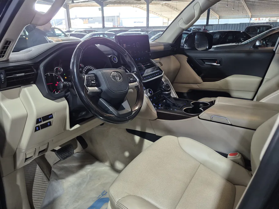 تويوتا لاندكروزر GXR4 2024 