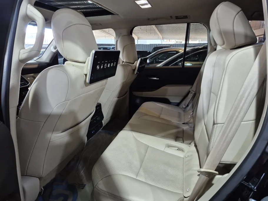 تويوتا لاندكروزر GXR4 2024 