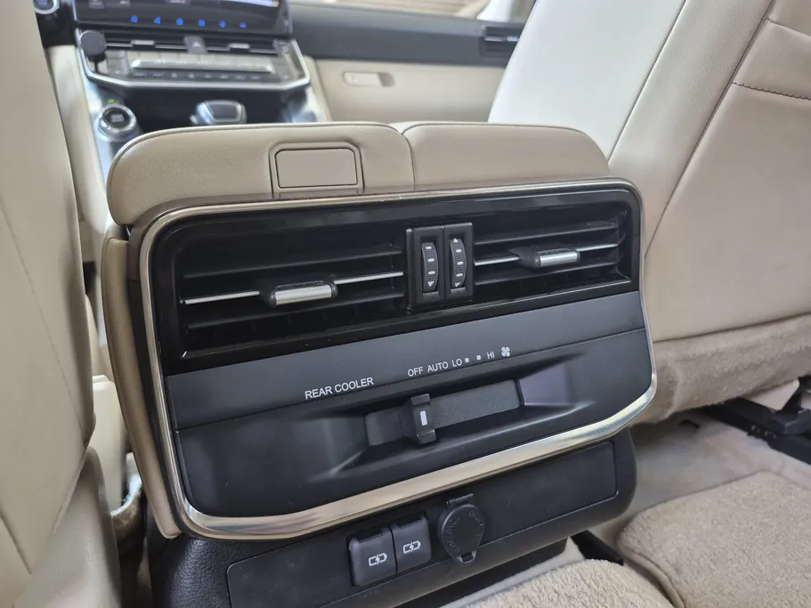 تويوتا لاندكروزر GXR4 2024 