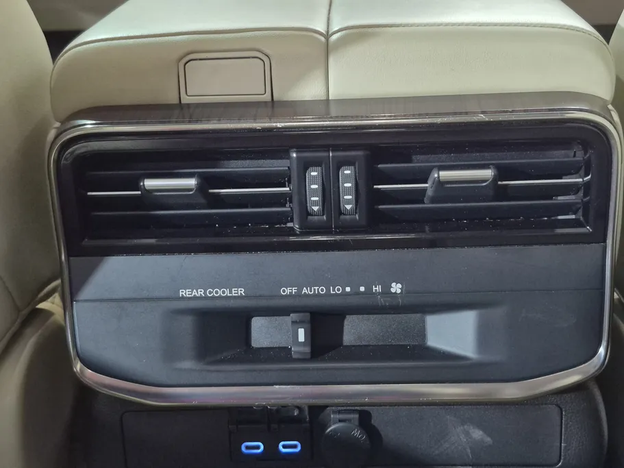 تويوتا لاندكروزر GXR4 2024 