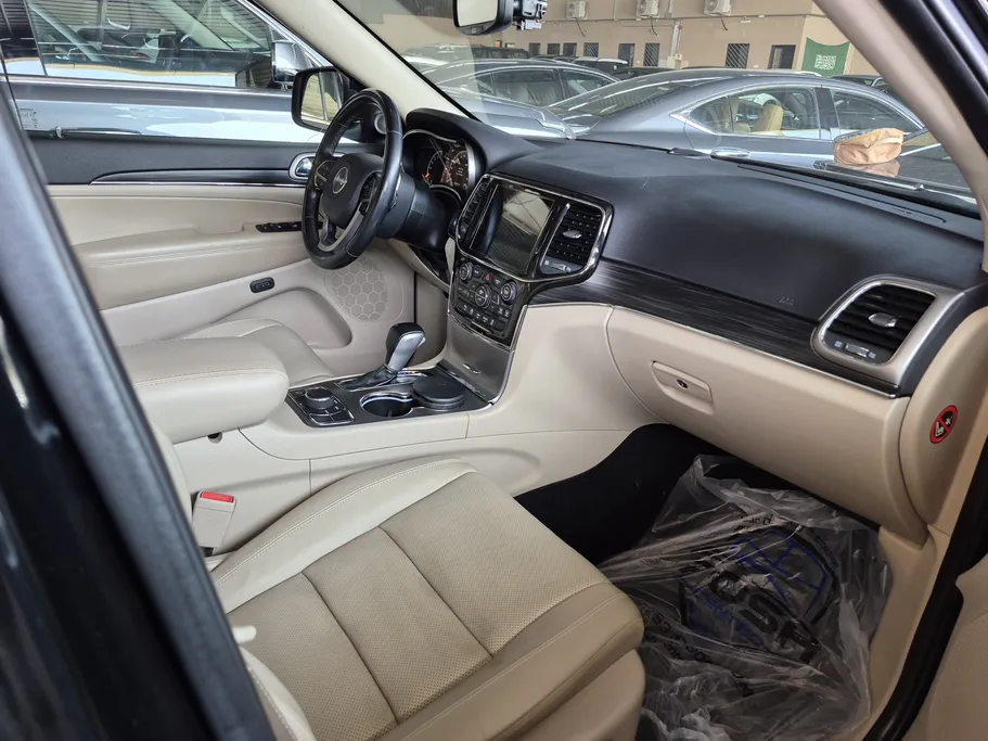 2021 Jeep Grand Cherokee ليمتد 