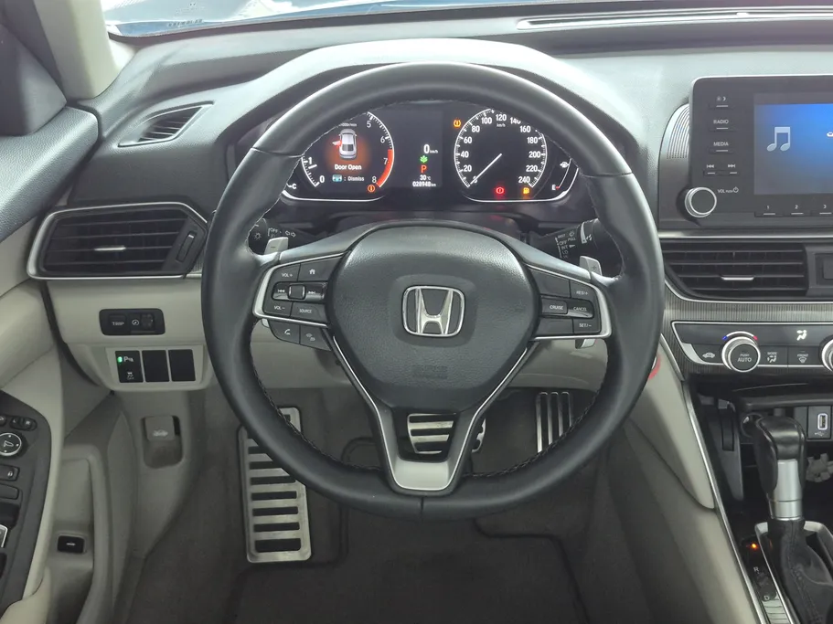 هوندا اكورد LX Sport 2022 