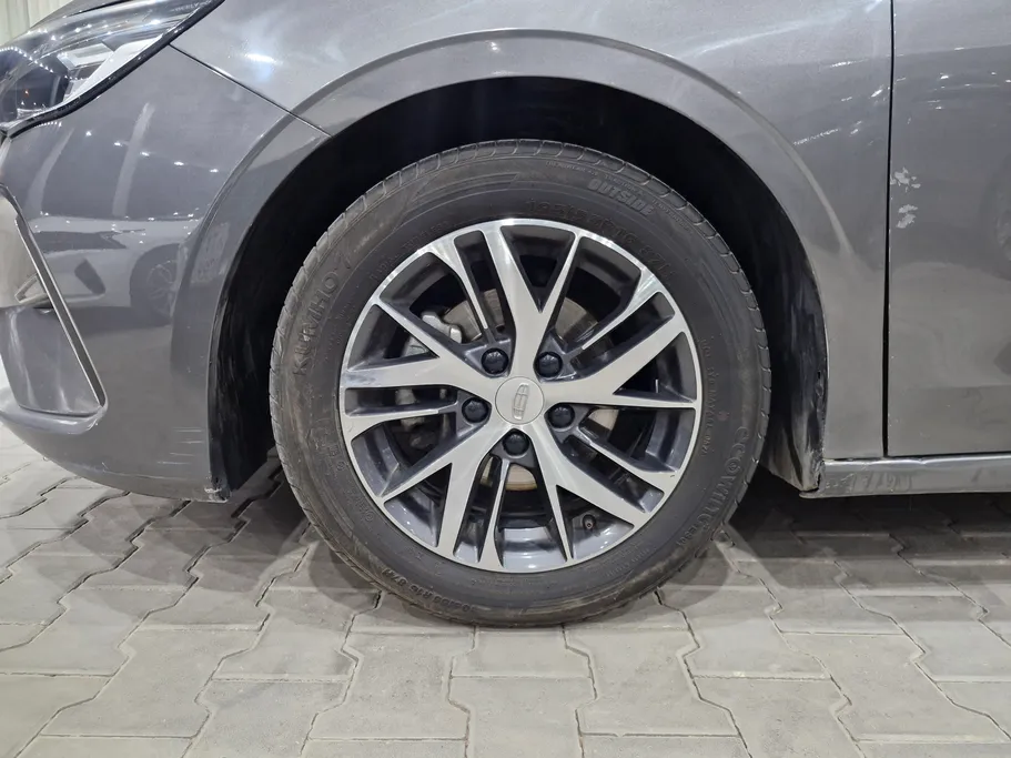 جيلي امجراند GS 2024 