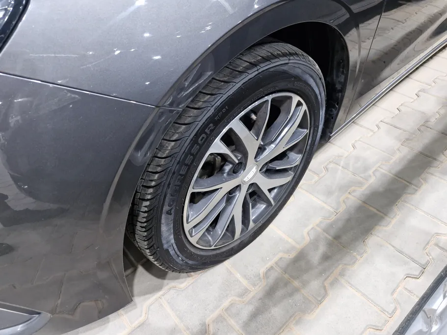 جيلي امجراند GS 2024 
