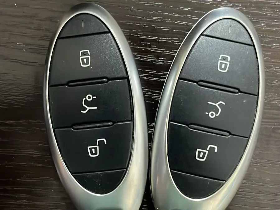 2023 FAW Bestune T99 Limo 