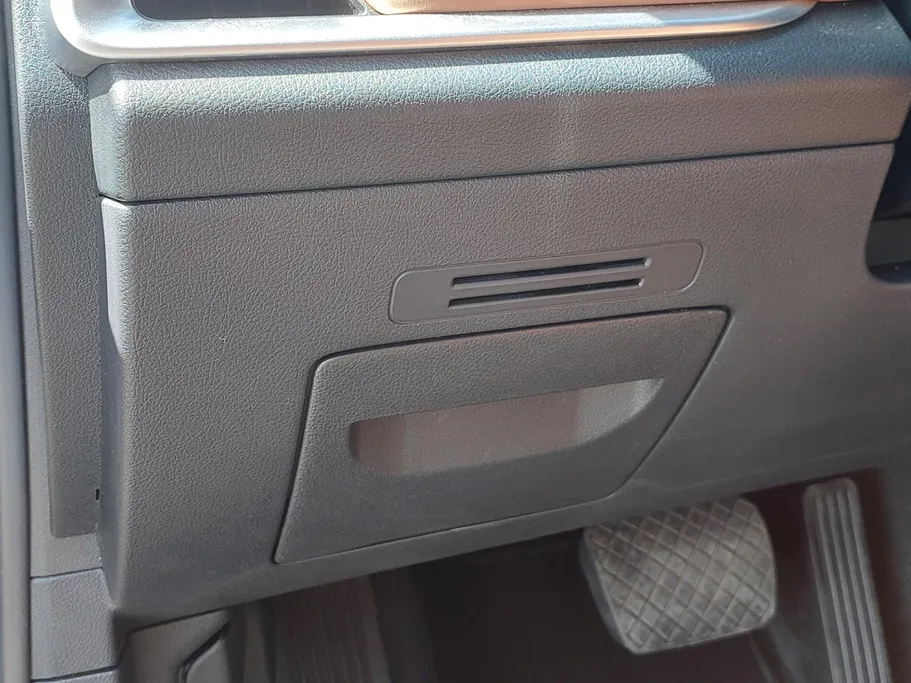 2023 FAW Bestune T99 Limo 