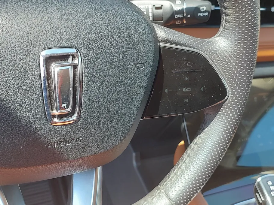 2023 FAW Bestune T99 Limo 