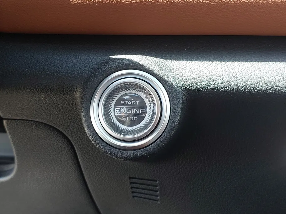 2023 FAW Bestune T99 Limo 