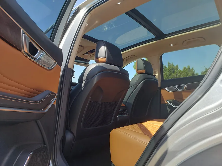 2023 FAW Bestune T99 Limo 