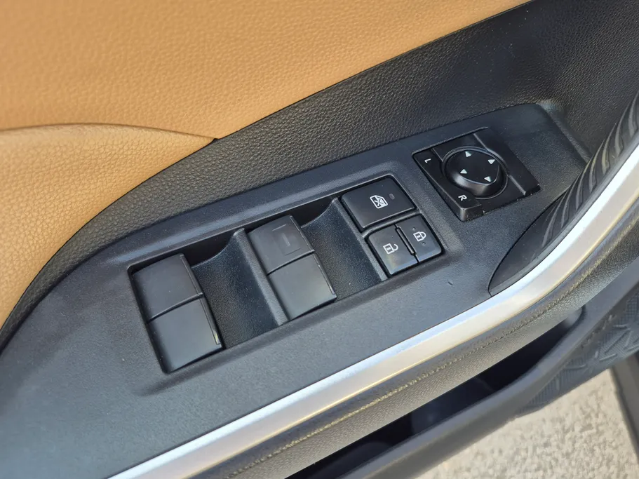 2022 Toyota RAV4 LTD Hybrid  