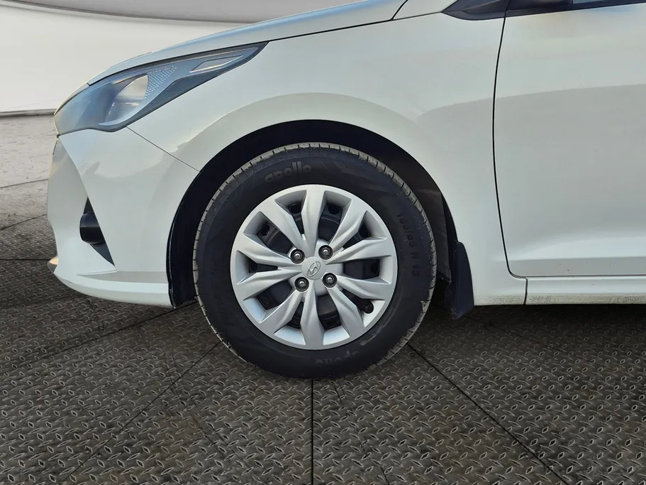 2023 Hyundai Accent Smart 