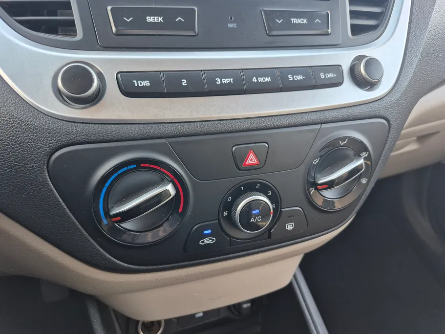 2023 Hyundai Accent Smart 