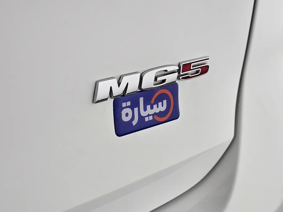 2023 MG 5 STD 