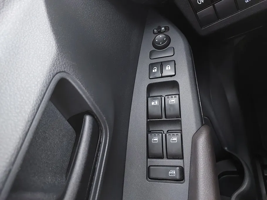 2024 Toyota Yaris  Y 