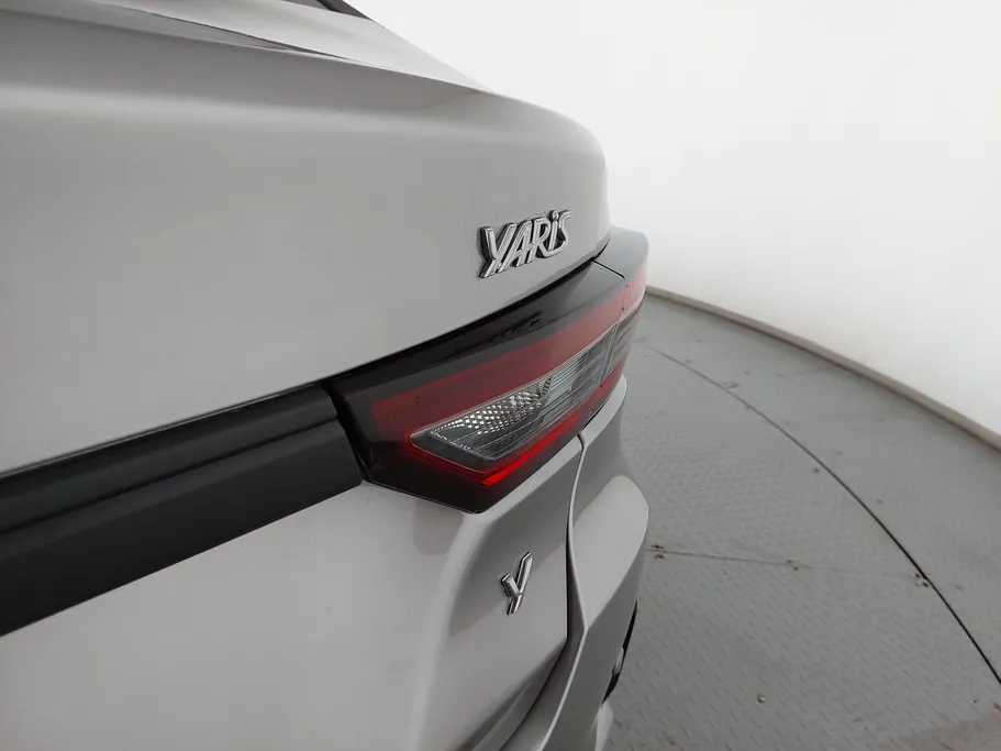 2024 Toyota Yaris  Y 
