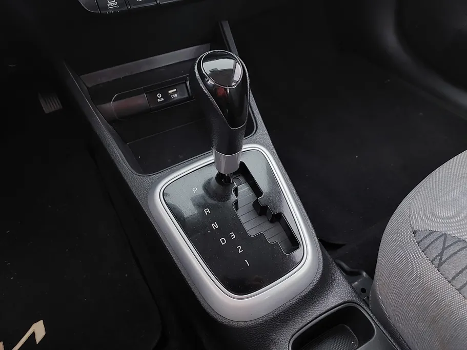 2022 Kia Pegas LX 
