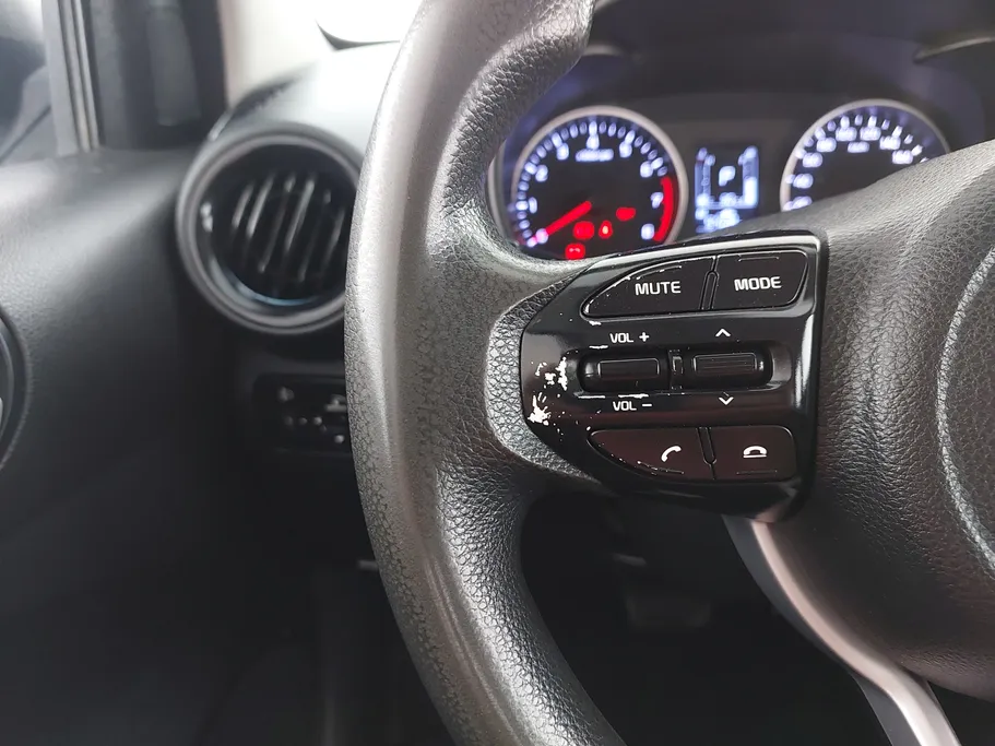 2022 Kia Pegas LX 