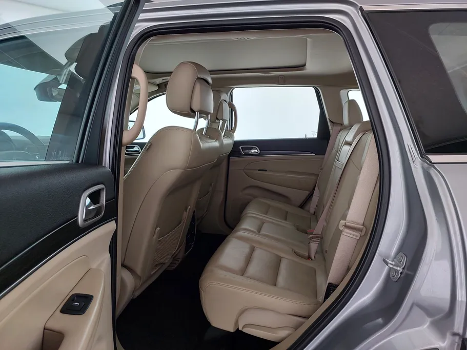 2020 Jeep Grand Cherokee ليمتد 
