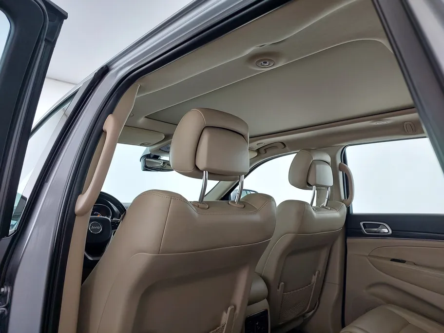 2020 Jeep Grand Cherokee ليمتد 