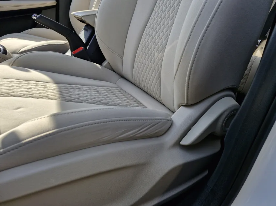 2023 MG 5 STD 