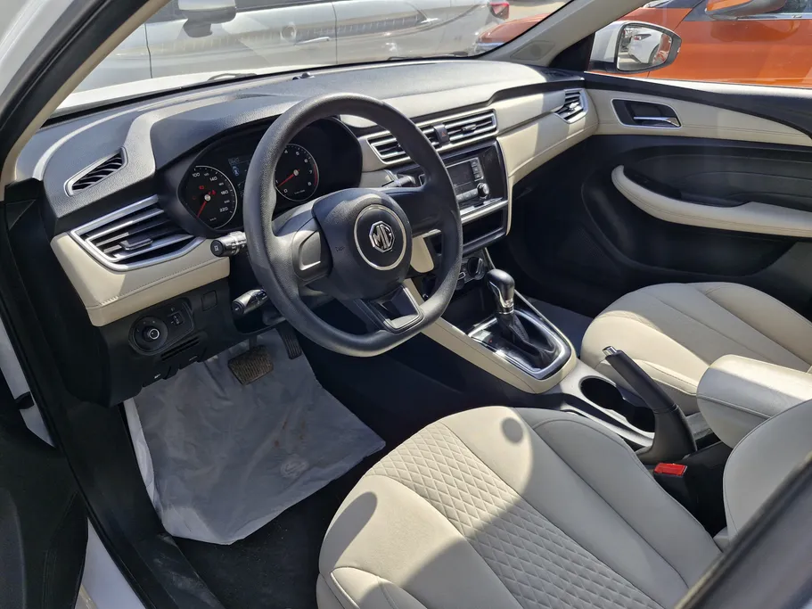 2023 MG 5 STD 