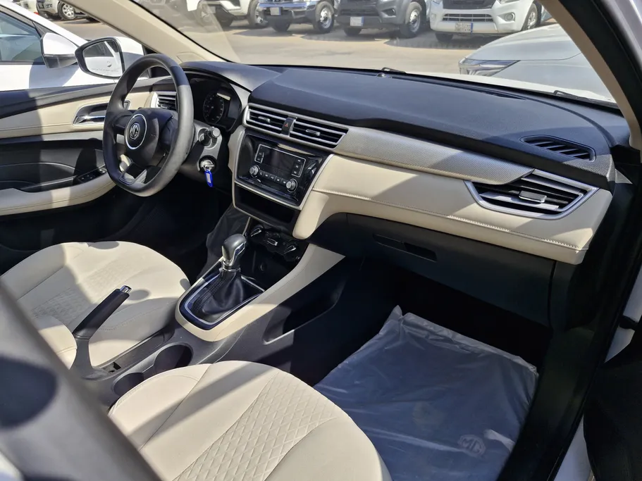 2023 MG 5 STD 