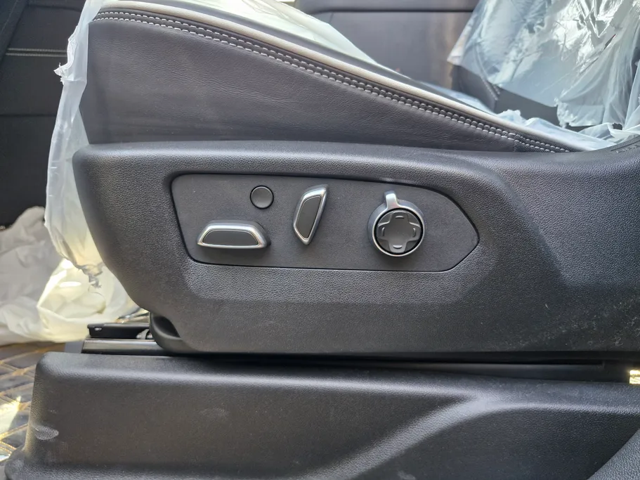 2025 GMC Yukon AT4 