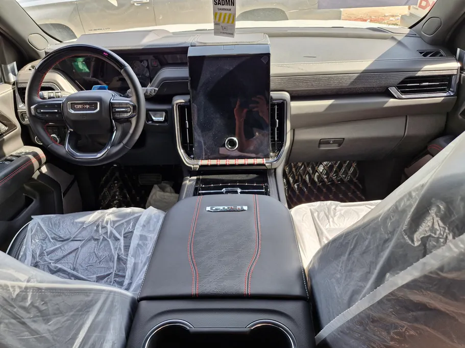 2025 GMC Yukon AT4 