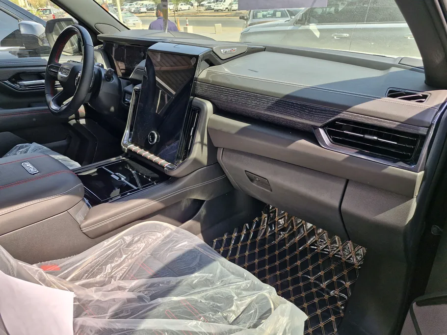 2025 GMC Yukon AT4 