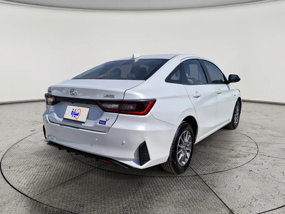 2023 Toyota Yaris  Y 