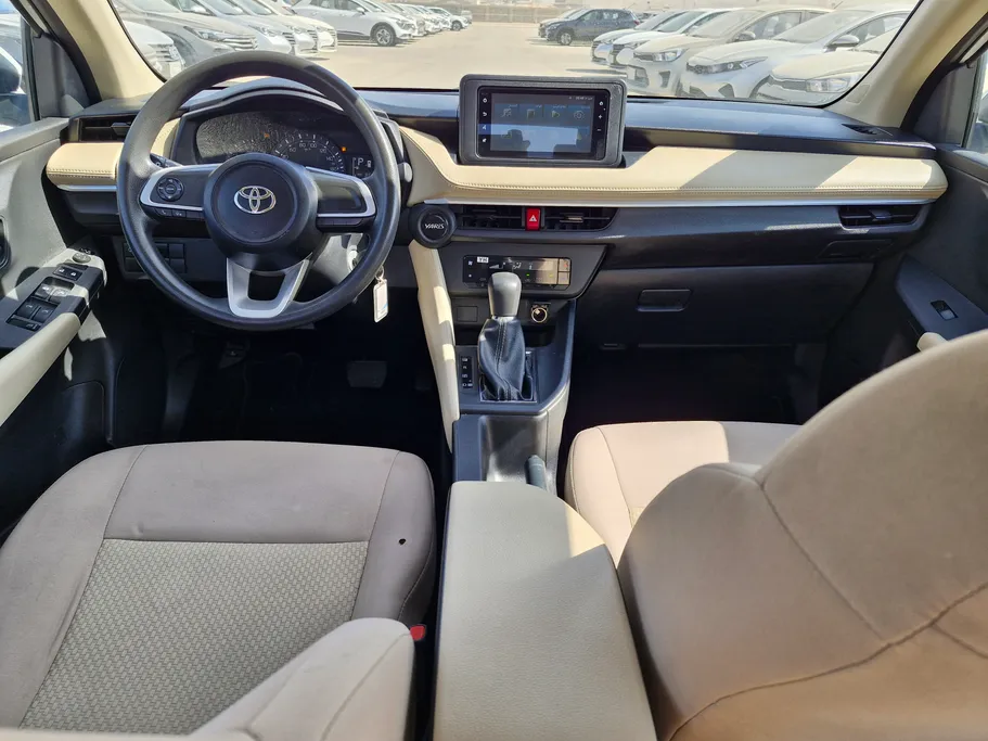 2023 Toyota Yaris  Y 