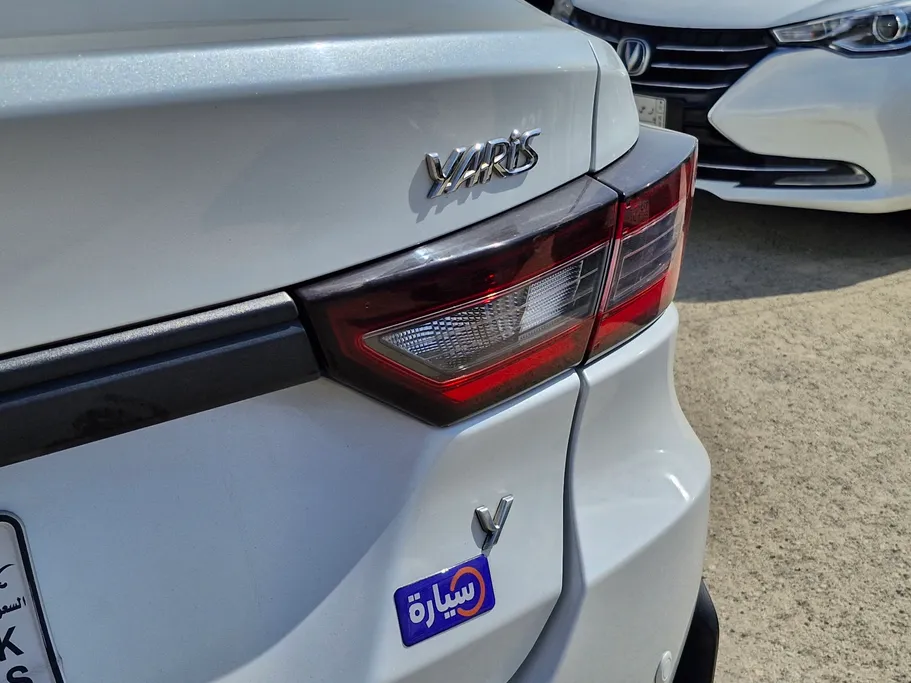2023 Toyota Yaris  Y 