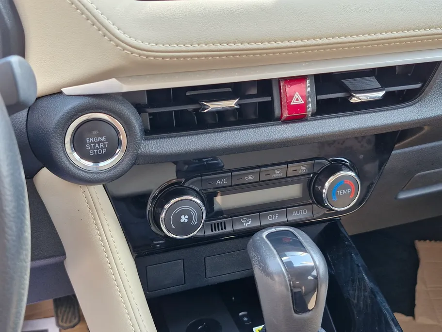 2024 Toyota Yaris  YX 
